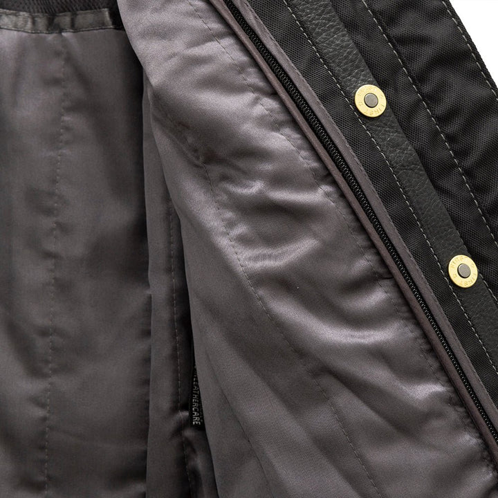 Free Spirit Women's Motorcycle Leather Jacket - Image 4